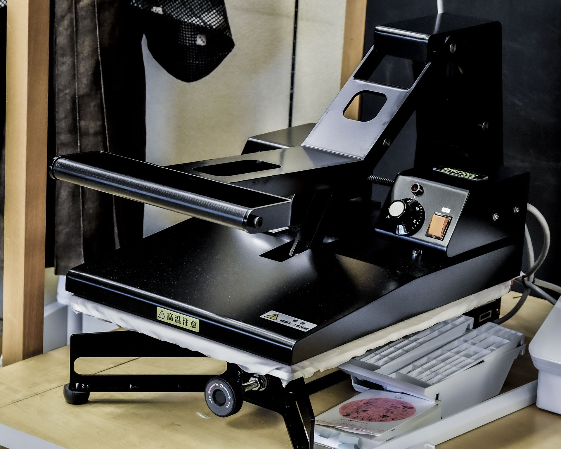 ユーロポート 手動アイロンプレス機 ヘラクレス PH-4634